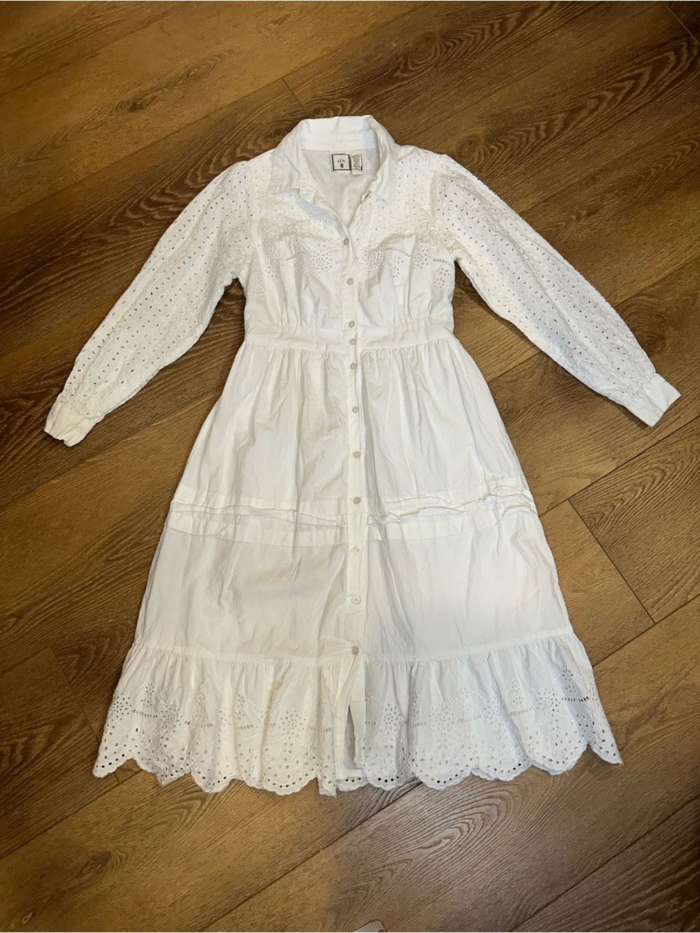 White Eyelet Button-Front Midi Dress with Long Sleeves szS | boho prairie girly